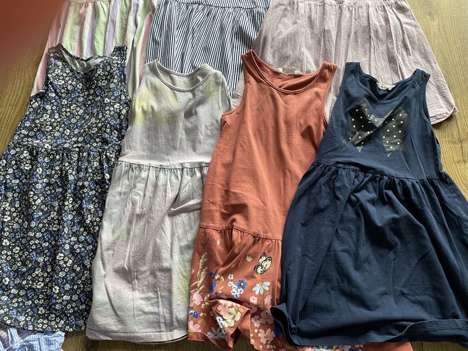 Zestaw ubranek dla dziewczynki H&M rozm 122,128 stan bdb x 12 szt
