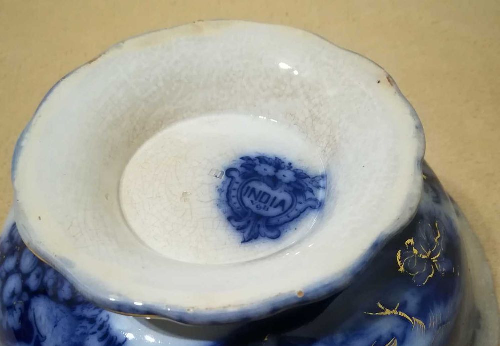 Peças antigas em porcelana inglesa