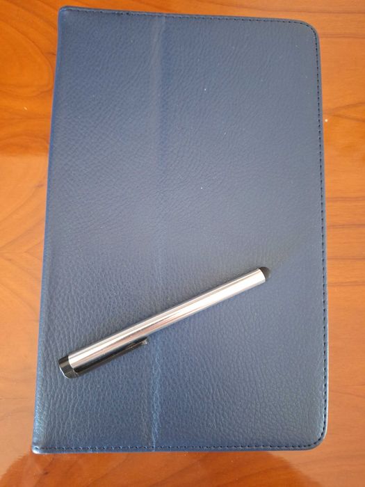 Etui z rysikiem na tablet