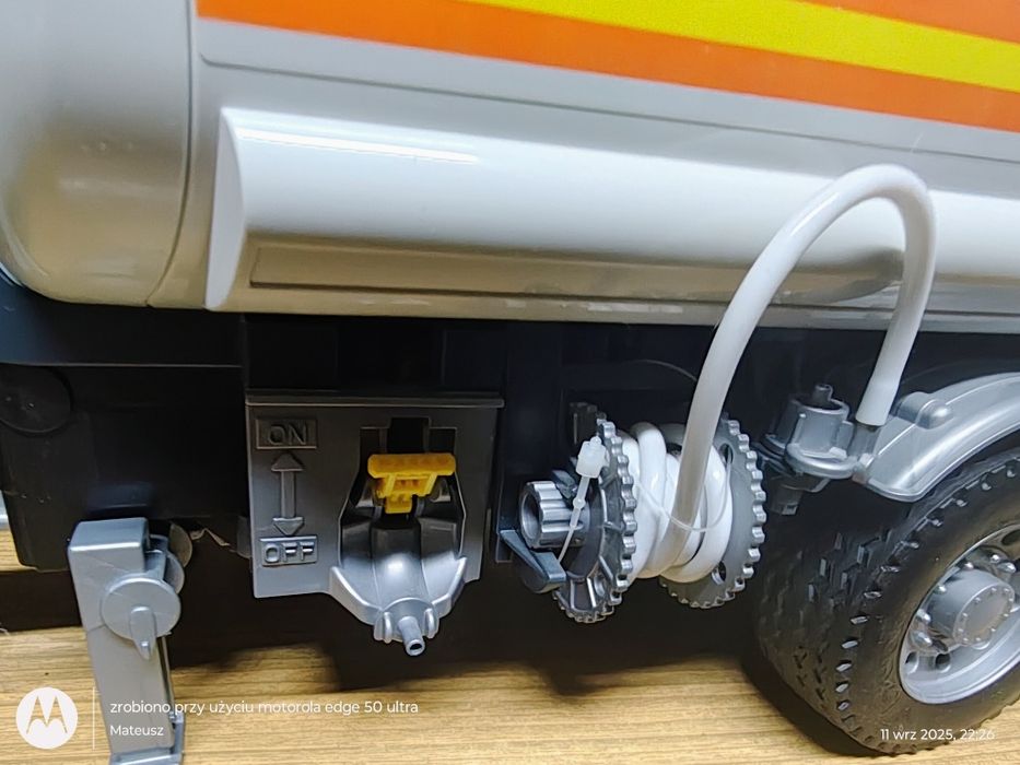 Bruder przyczepa cysterna