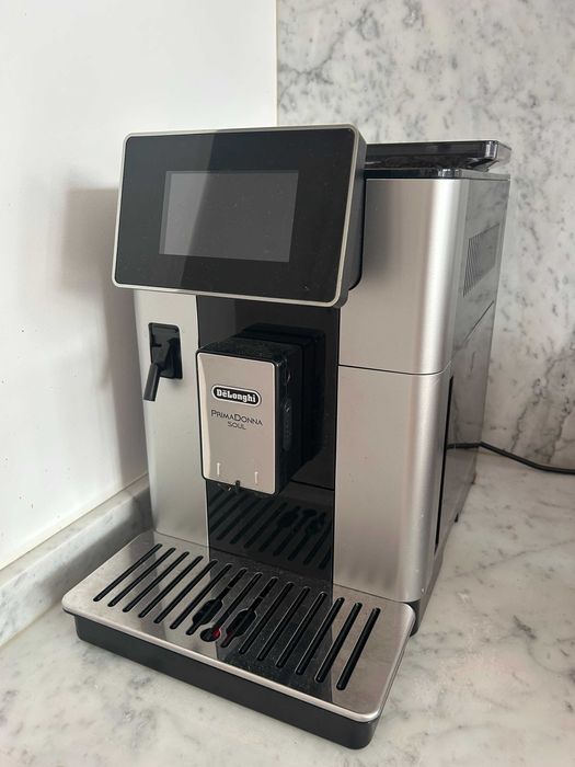 Maquina café DeLonghi Prima Donna Aromatic