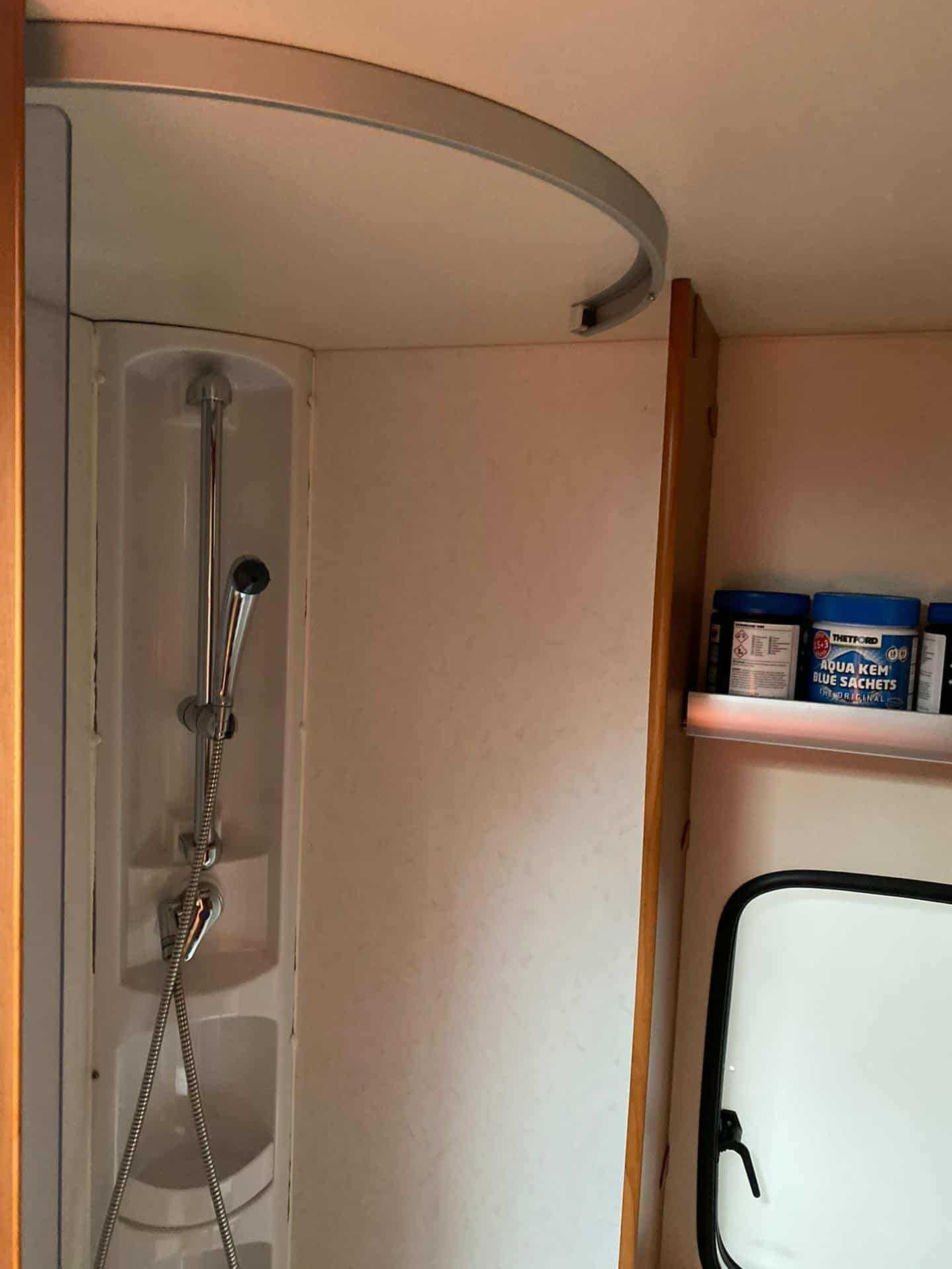 Caravana Hobby 545 KMF La Vita Veneto – Edição limitada