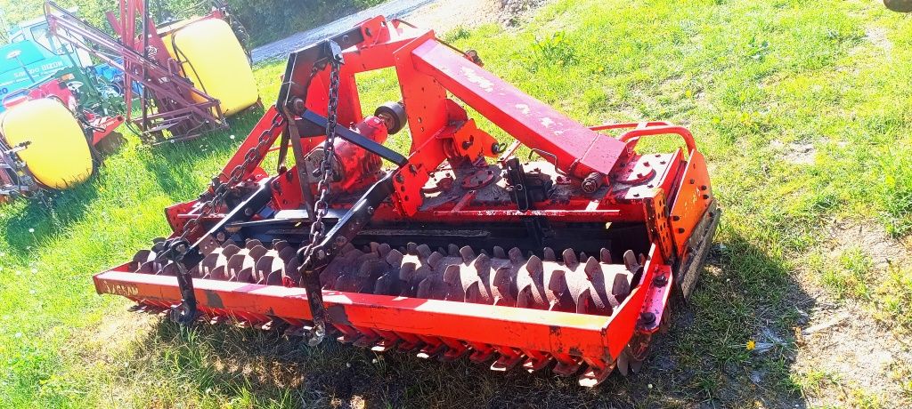 Brona wirowa Agram 3000 2x wał paker i rurowy, Sprowadzona