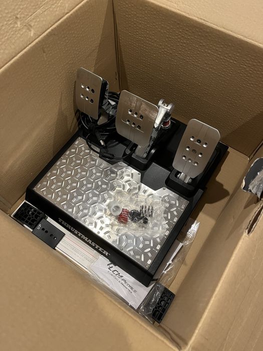 Pedais Thrustmaster TLCM - com célula de carga