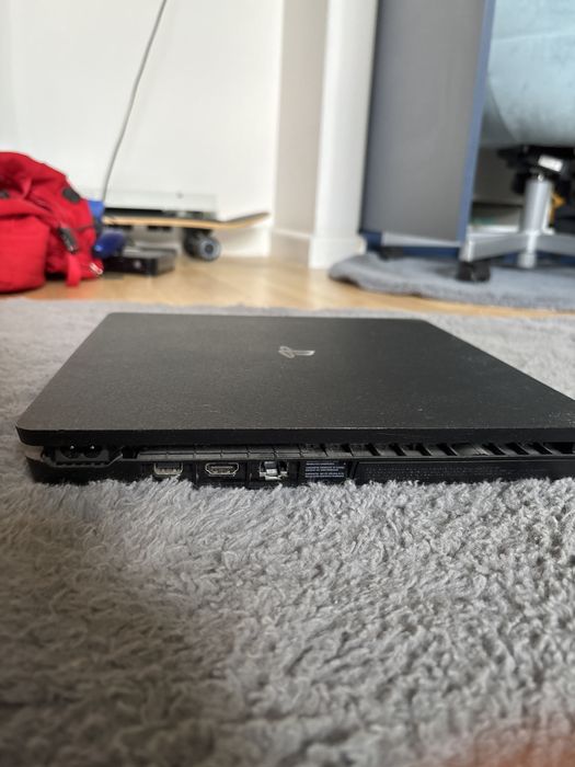 Ps4 + sluchawki oryginalne do ps4 + nowy paddo Ps5 + gry