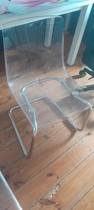 Krzesla transparentne 4 sztuki