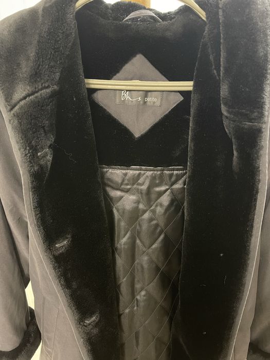 Демісезонна куртка фасону класичноі дублянки р-р 12