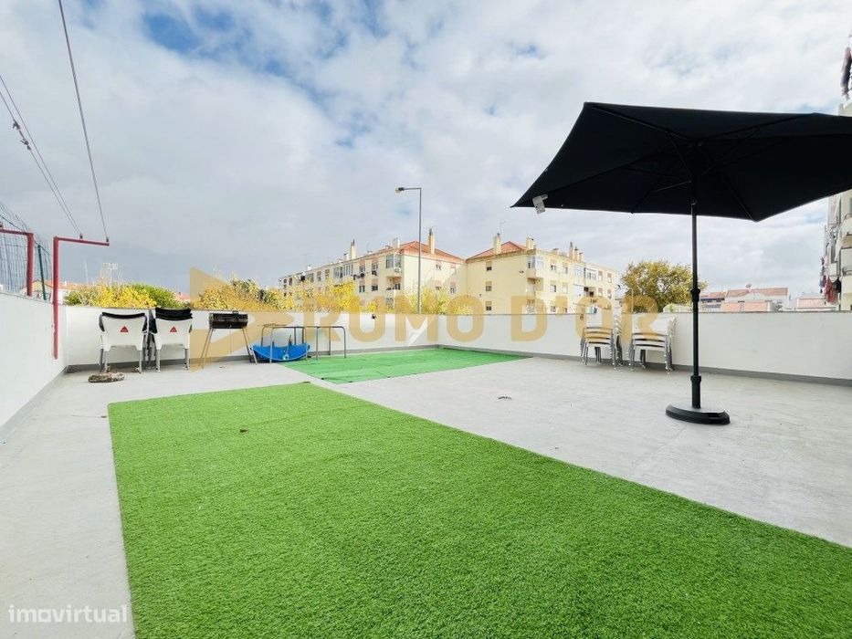 Apartamento T3 com terraço no Montijo