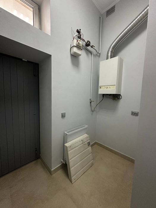 Оренда приміщення 90 м2 з прохідністю людей