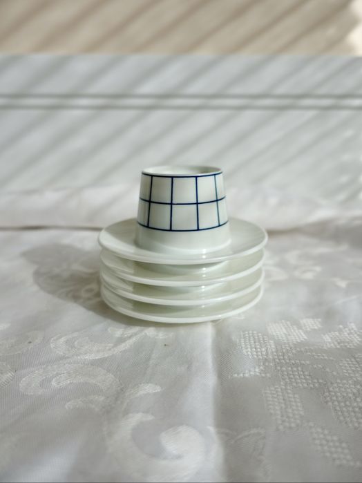 Kieliszki na jajka stare plastik