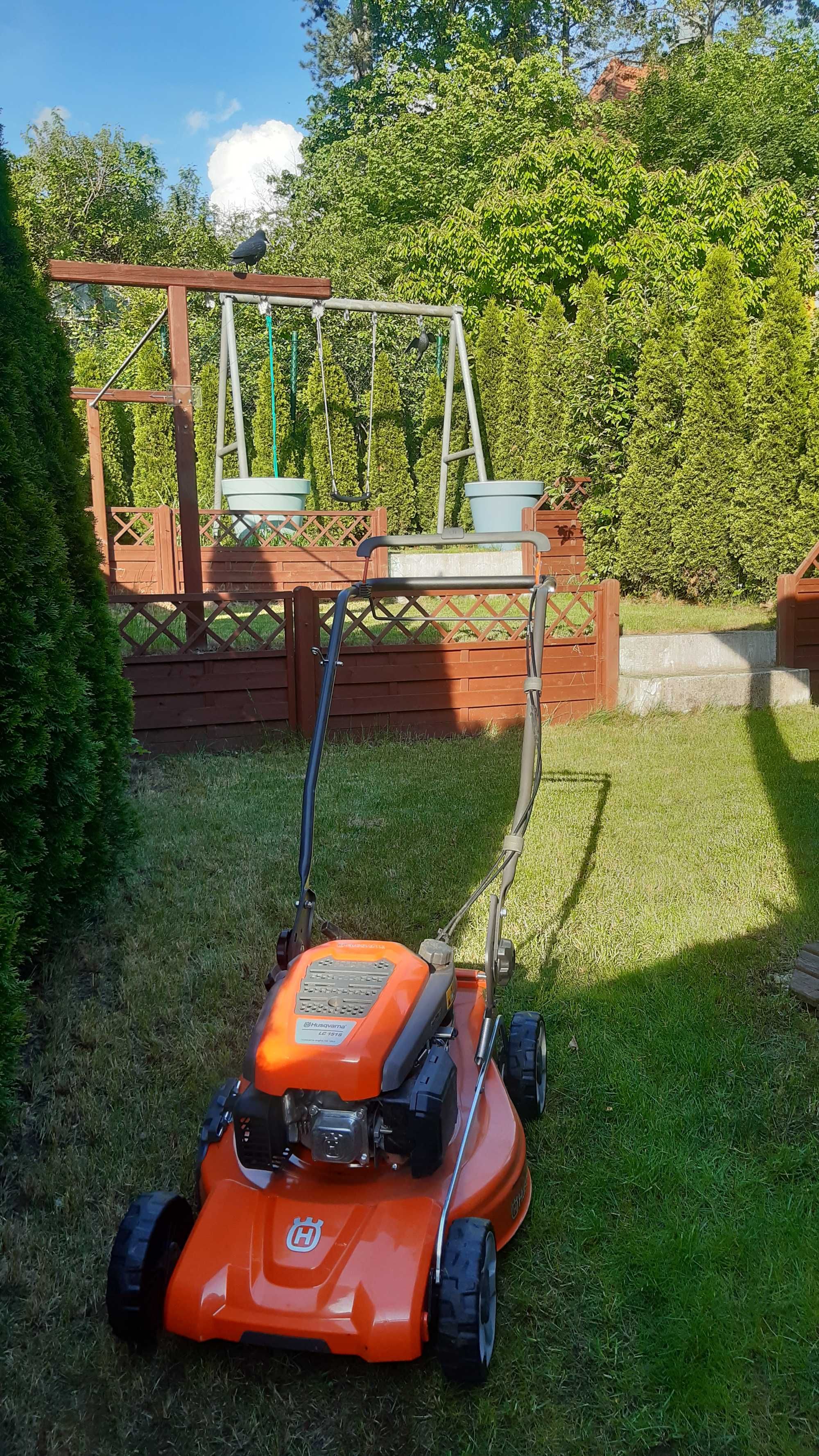 Kosiarka spalinowa z napędem Husqvarna LC 151S