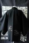 Jedwabne japońskie haori czarne w kwiaty narzutka na kimono