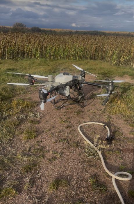 АгроДрон | Десикація | Внесення ЗЗР | DJI Agras T50
