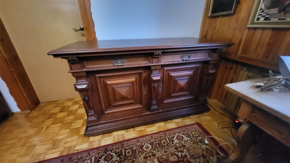 Piękna masywna dębowa komoda Henryk II