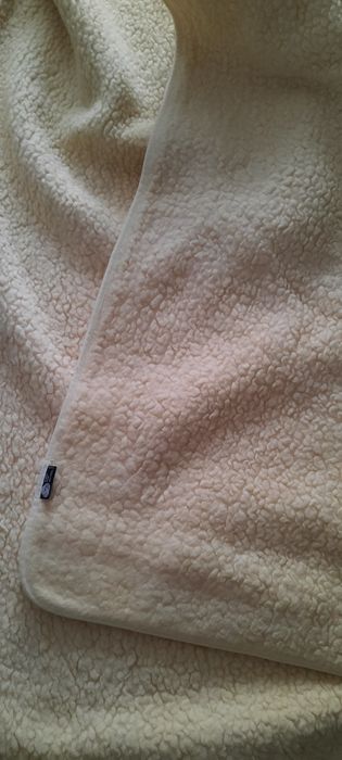 Koldra z wełny, używana