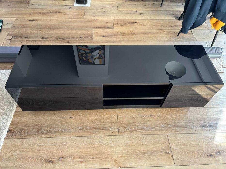 Szafka pod TV czarny połysk