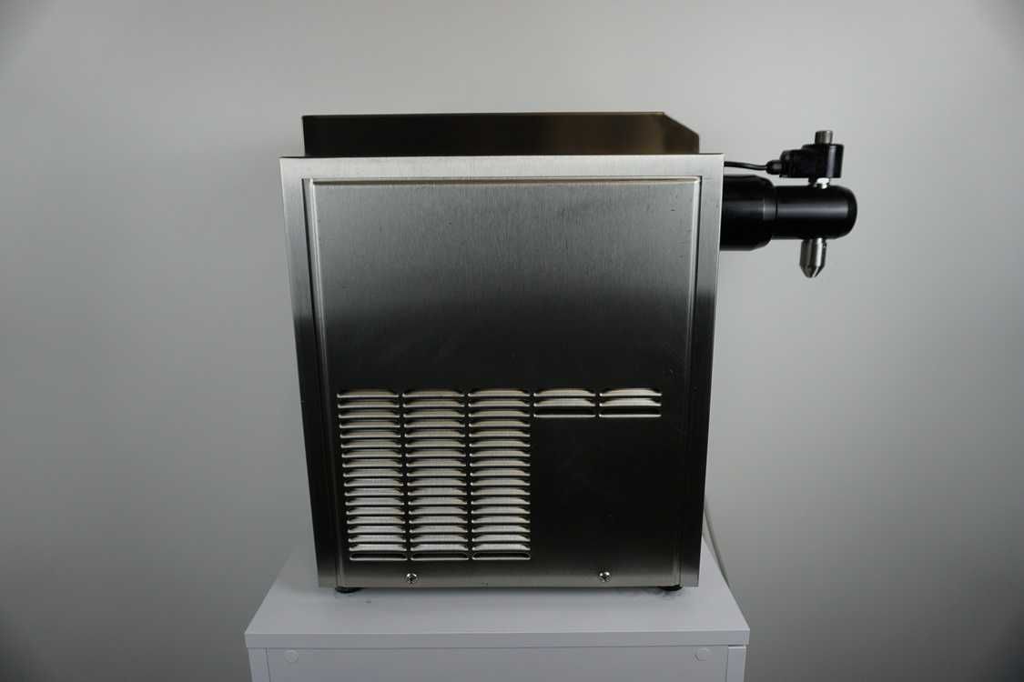 Automat Maszyna Bitej Smietany Sanomat Euro Cream 5 litrów