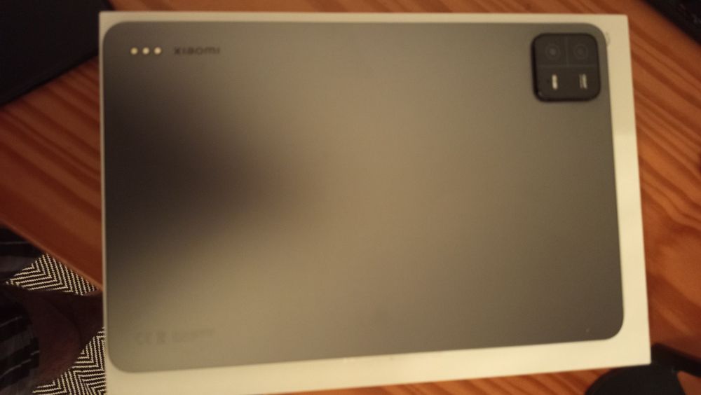 Xiaomi Pad 6 com capa