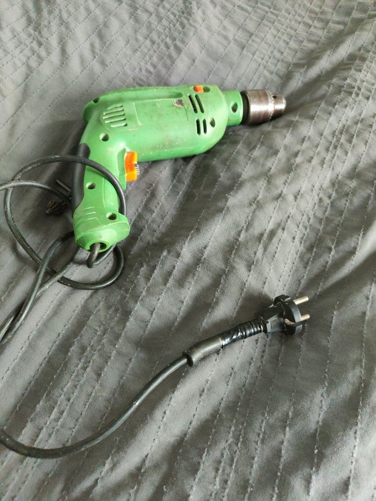 Wiertarka udarowa młotowiertarka moc 500 W młot udarowy wkrętarka
