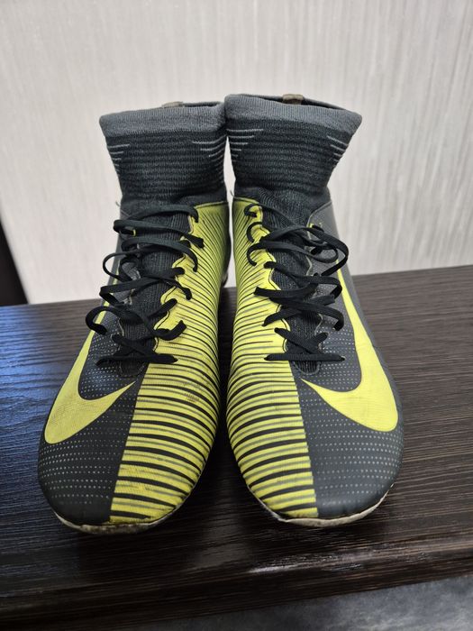 Детские футбольные бутсы Adidas