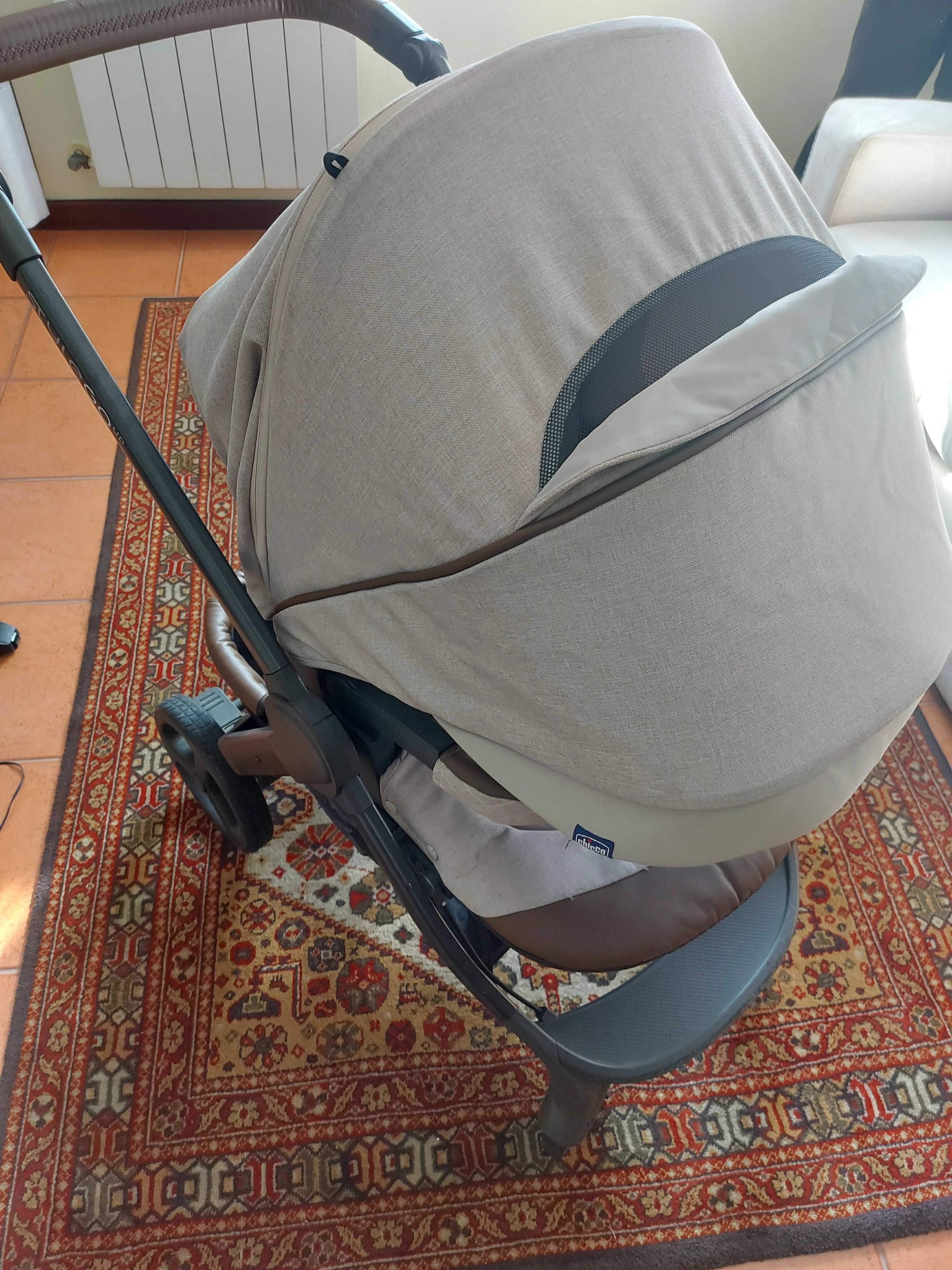 Carrinho com alcofa e babycoque Chicco Style Go Up 3 em 1