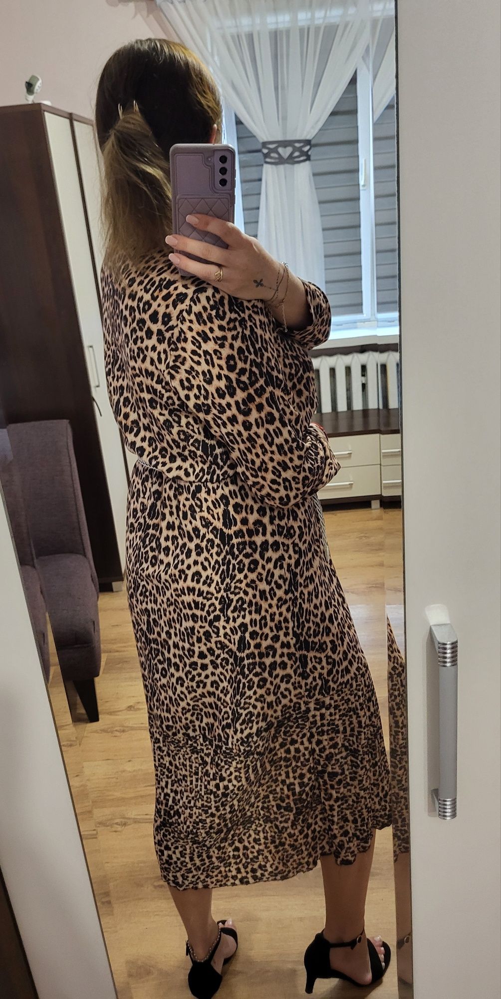 Sukienka w panterkę z plisowanym dołem, długi rękaw rozmiar L XL XXL