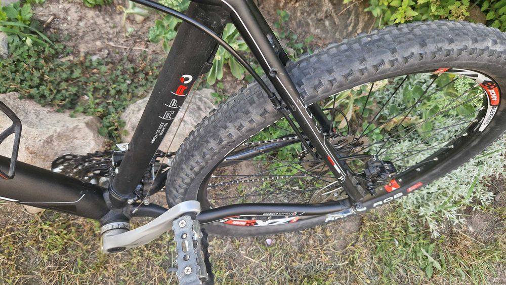 Rower CUBE doskonały stan, 27 przełożeń Shimano Deore, felgi Schwalbe