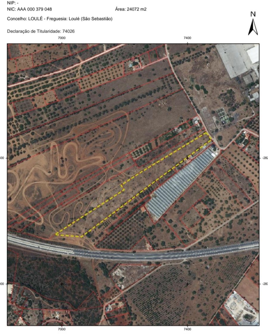 Terreno com 2.5 ha com ruina