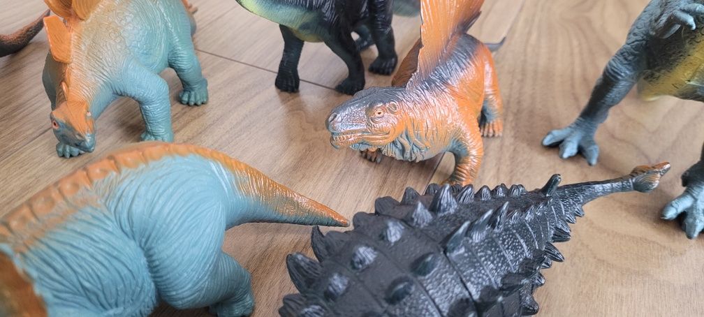 Zabawkowe figurki dinozaury 10 szt.