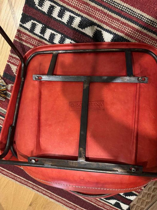 Cadeiras Sol & Luna em couro