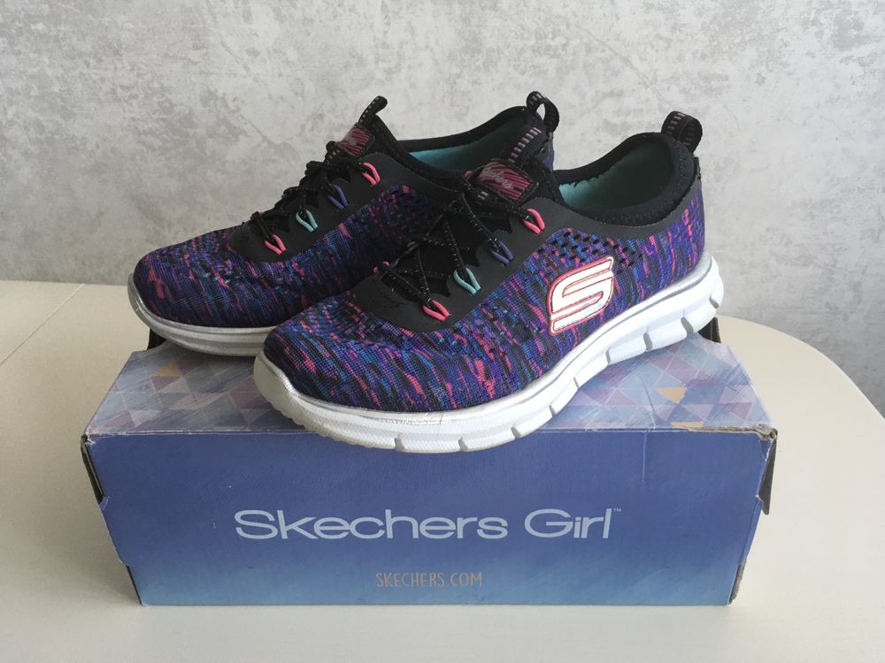 Кроссовки Skechers для девочки