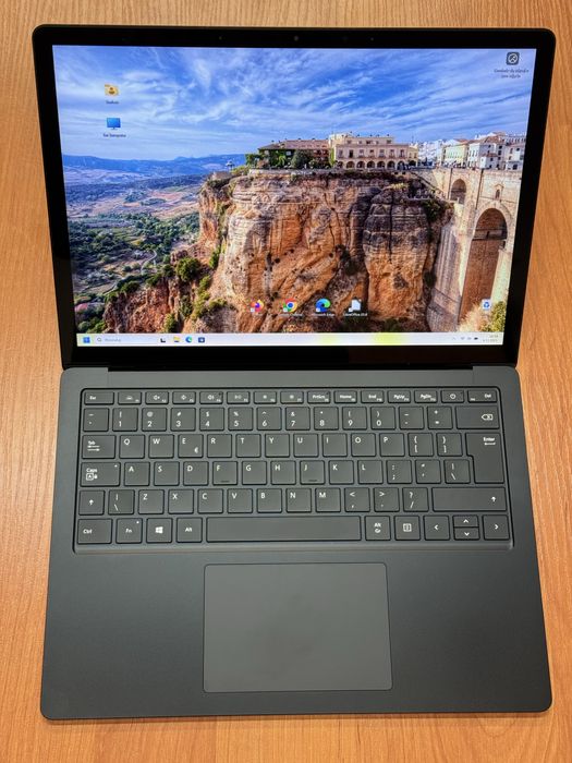 Idealny wizualnie laptop dla wymagającego użytkownika i7/16GB/512GB FV