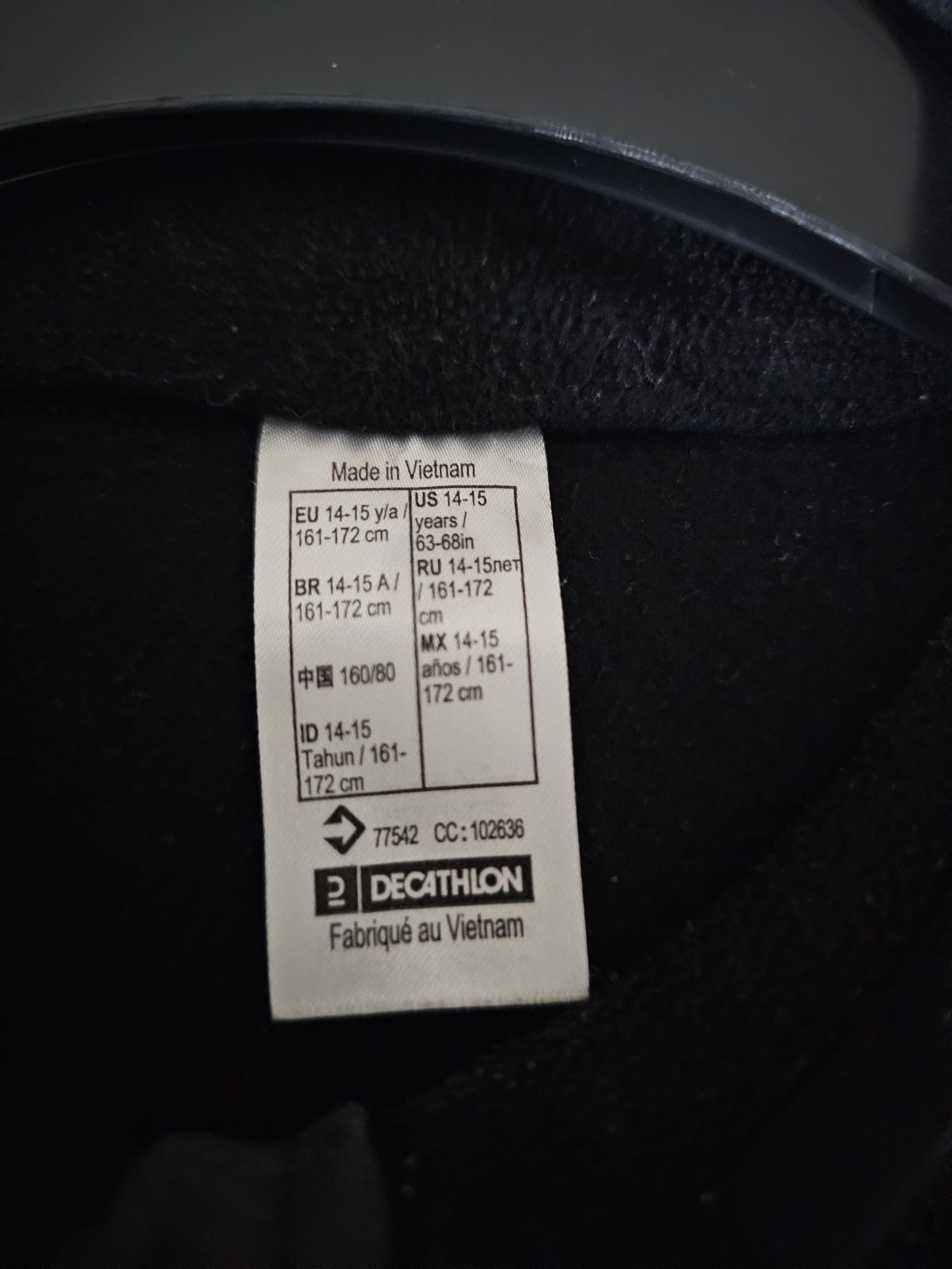 Casaco polar t: 14-15, cor preto