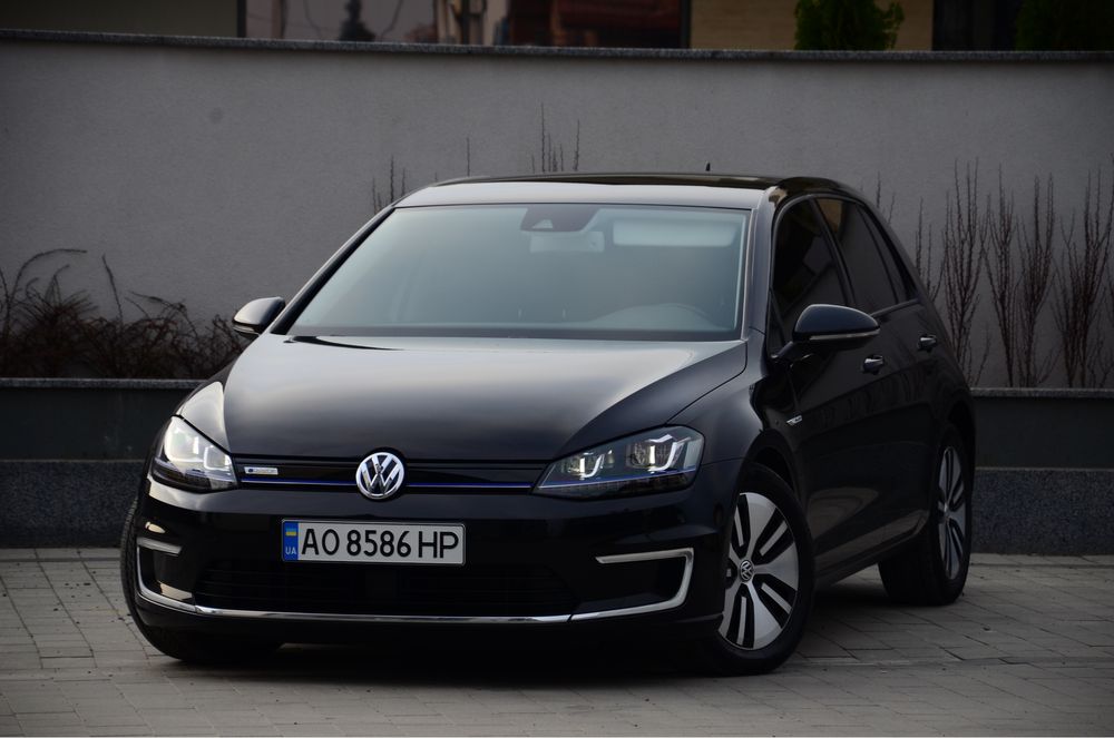 Volkswagen E-Golf 2014 Максимальна комплектація. (ОБМІН) є Торг