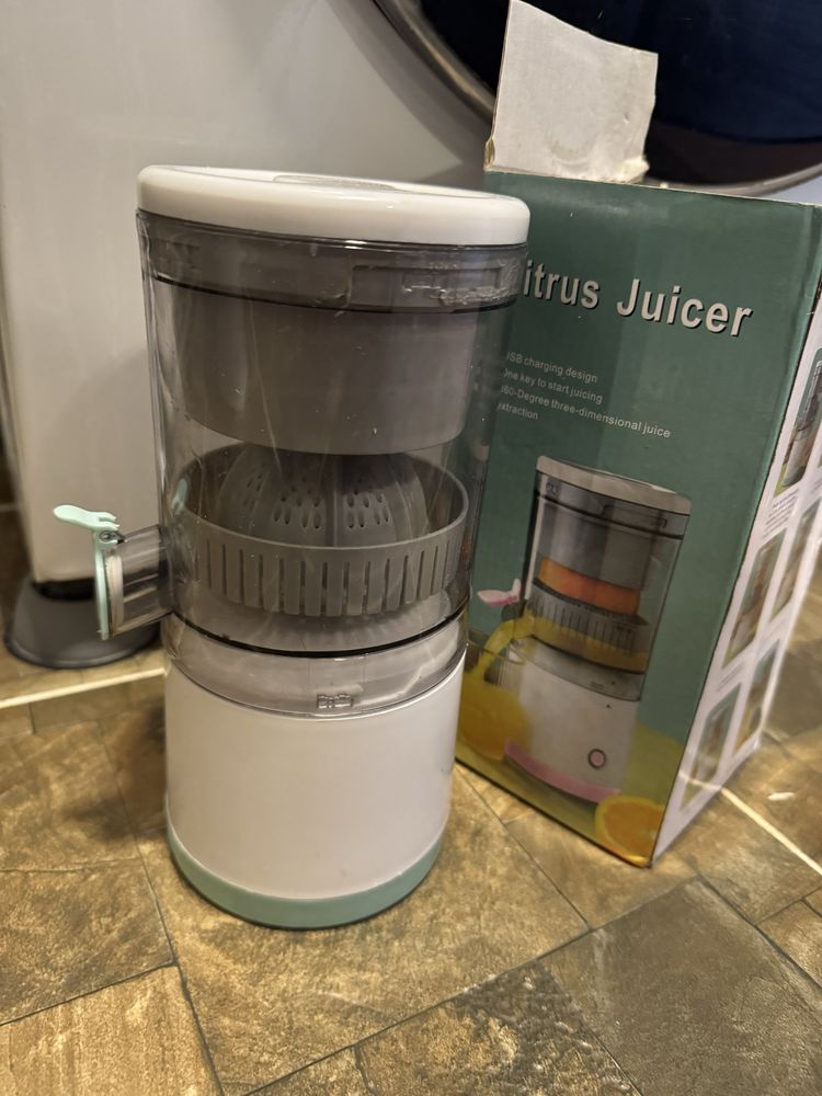 соковыжималка Citrus juicer аккумуляторная