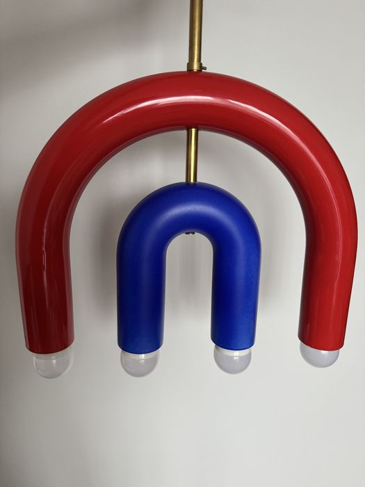 Designerska lampa jak magnes – projekt Pani Jurek