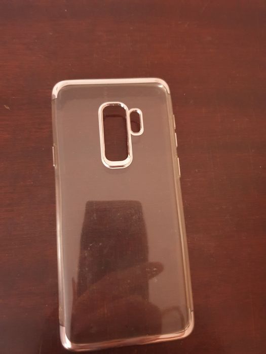 Продам чехли на смартфон Samsung Galaxy S9+