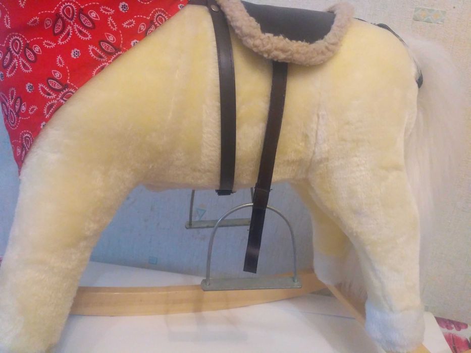 Конячка-гойдалка, музична.  Лошадка- качалка, музыкальная,