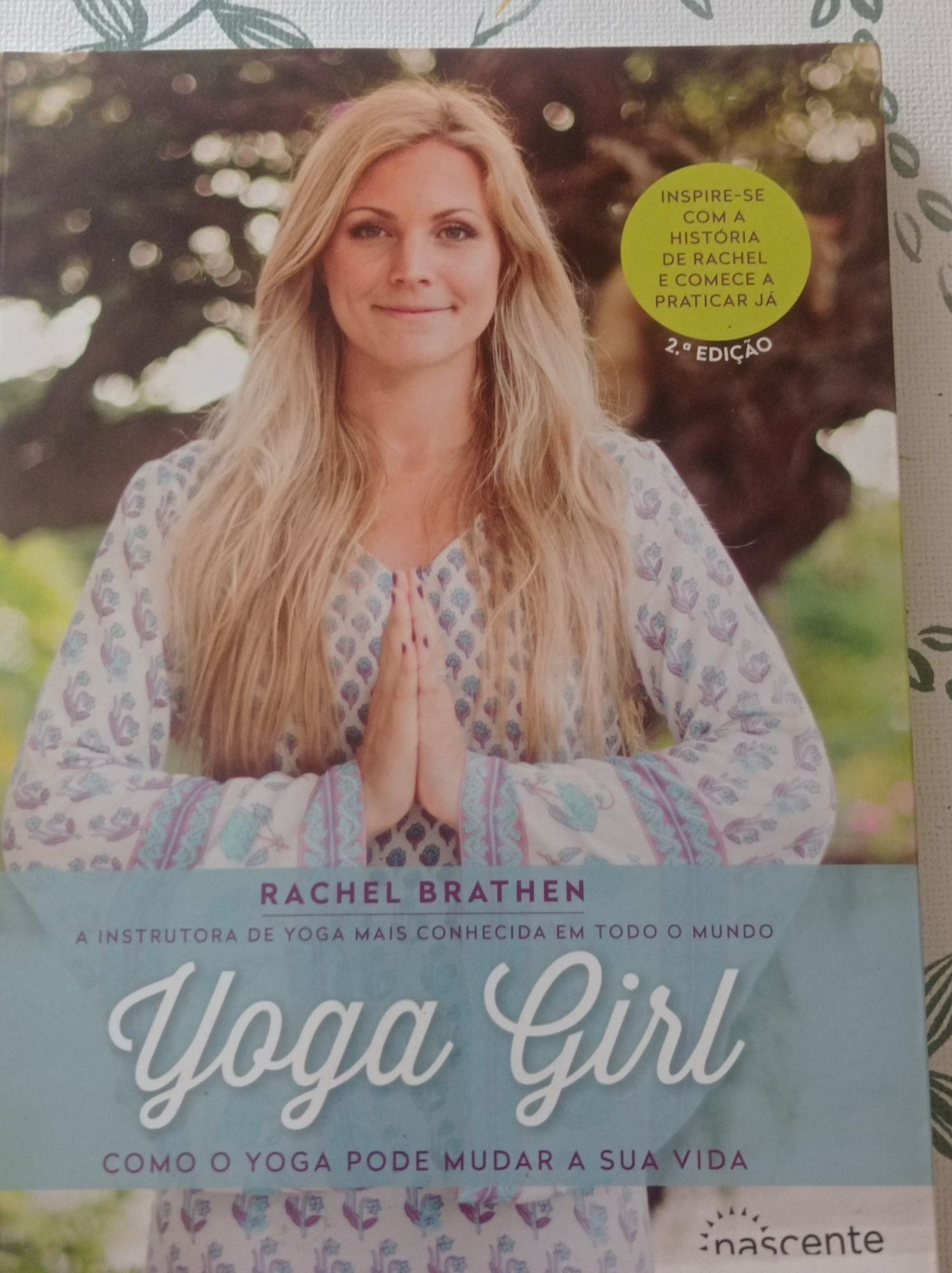 Livro Yoga Girl de Rachel Brathen