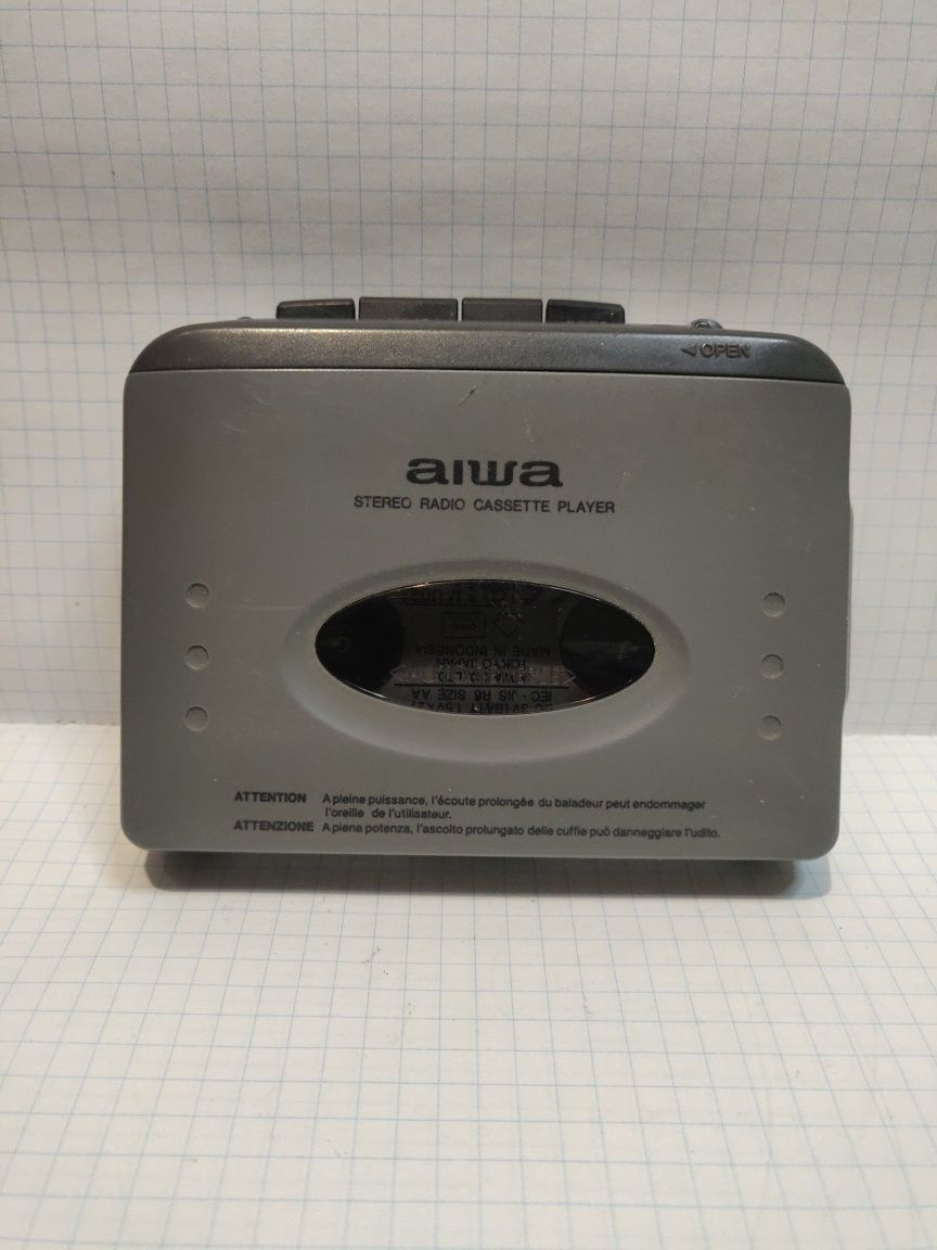 Редкий кассетный плеер aiwa HS-TX496