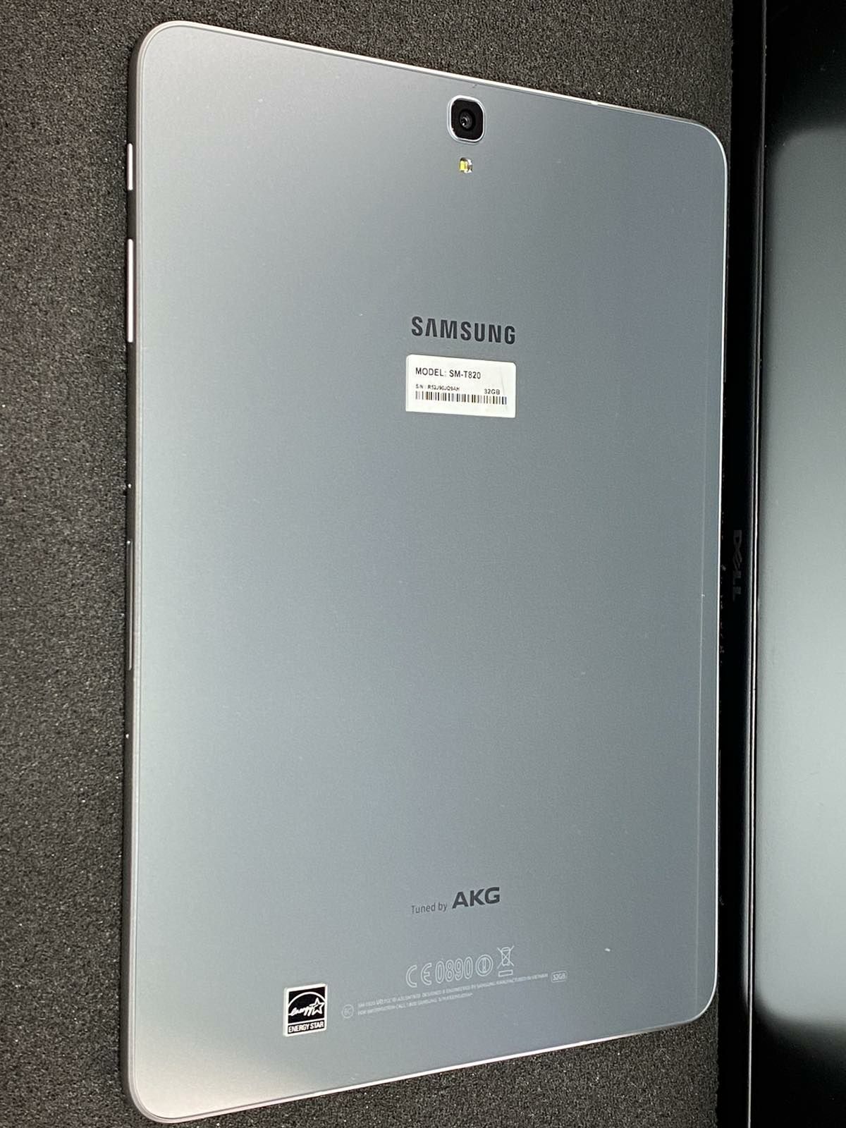 Планшет Samsung Galaxy Tab S3 (4/32gb)