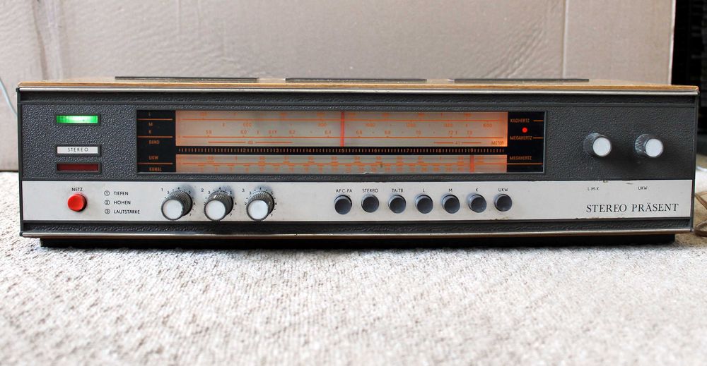 Ресивер RFT stereo  present 2401 Год 1972