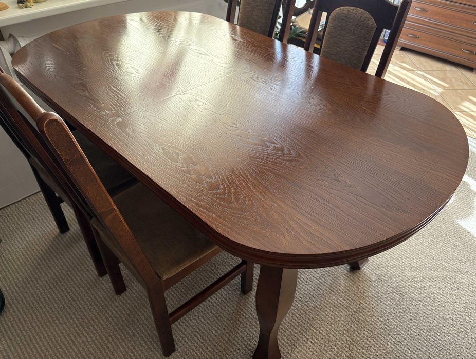 Stół Ludwik rozkładany.