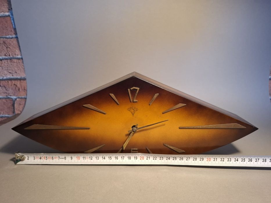 Zegar kominkowy w stylu art deco becha