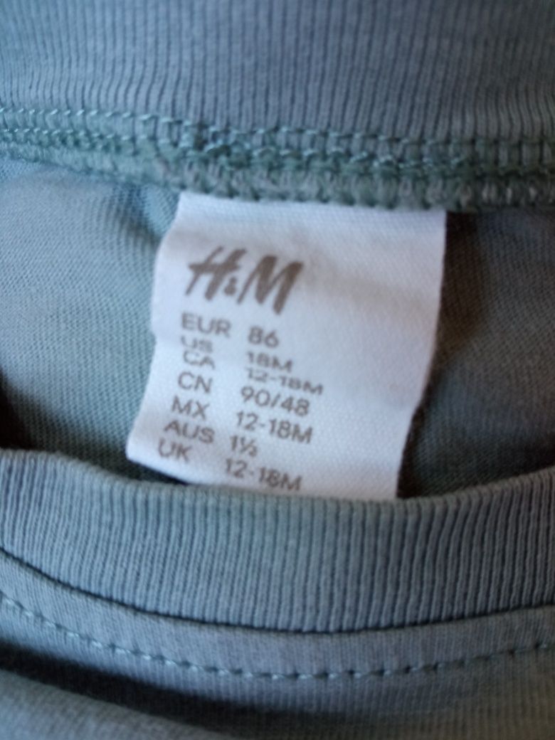 Sprzedam t-shirt H&M i spodenki.