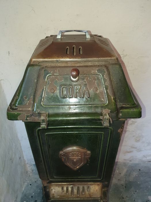 Zabytkowa koza niemieckiej   marki CORA