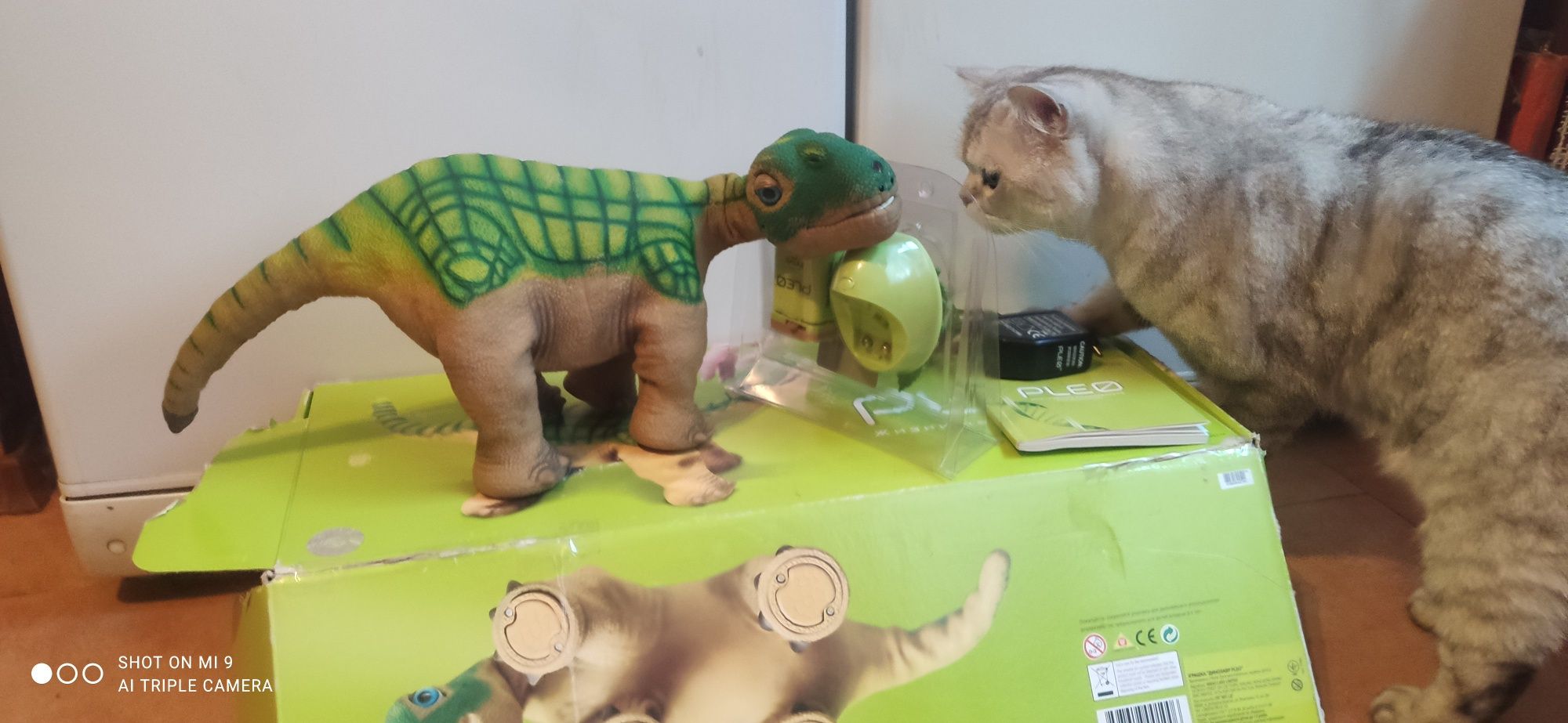 Робот-динозавр Pleo