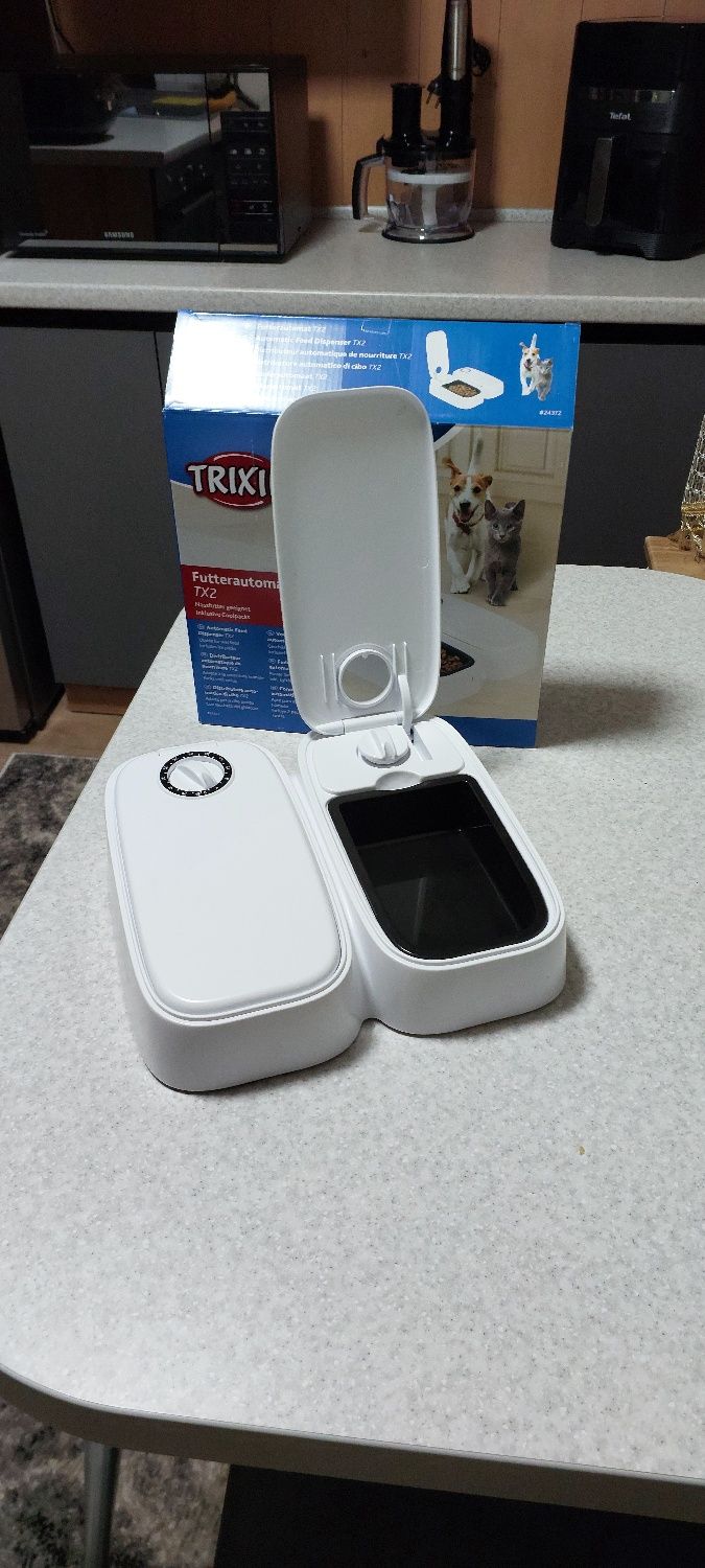 Кормушка автомат для собак и кошек Trixie TX 2 двойная