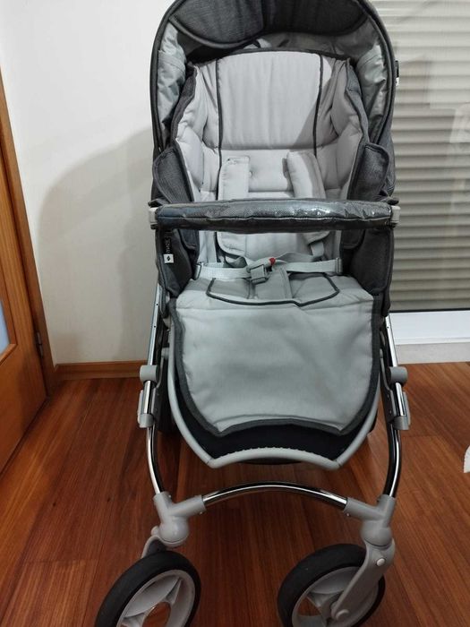 Carrinho Duo bebé (Bebecar)