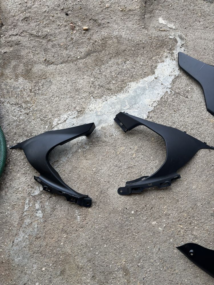 Plasticos e carenagens gsxr 1000 k9, l0
